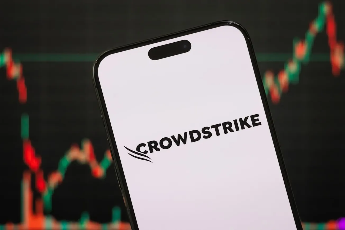 CrowdStrike Cuts 500 Jobs While Pursuing $10 Billion Revenue Goal Amid Delta Lawsuit