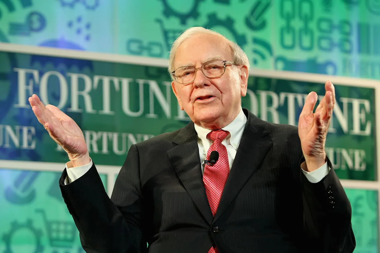 Warren Buffett Announces Retirement: Legendary Investor to Step Down as Berkshire Hathaway CEO by Year End