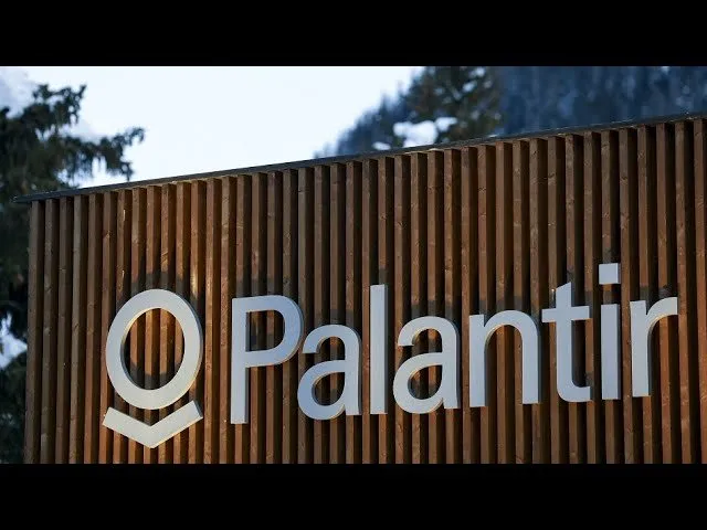 Palantir Valuation Doesn't Make Sense, Brent Thill Says